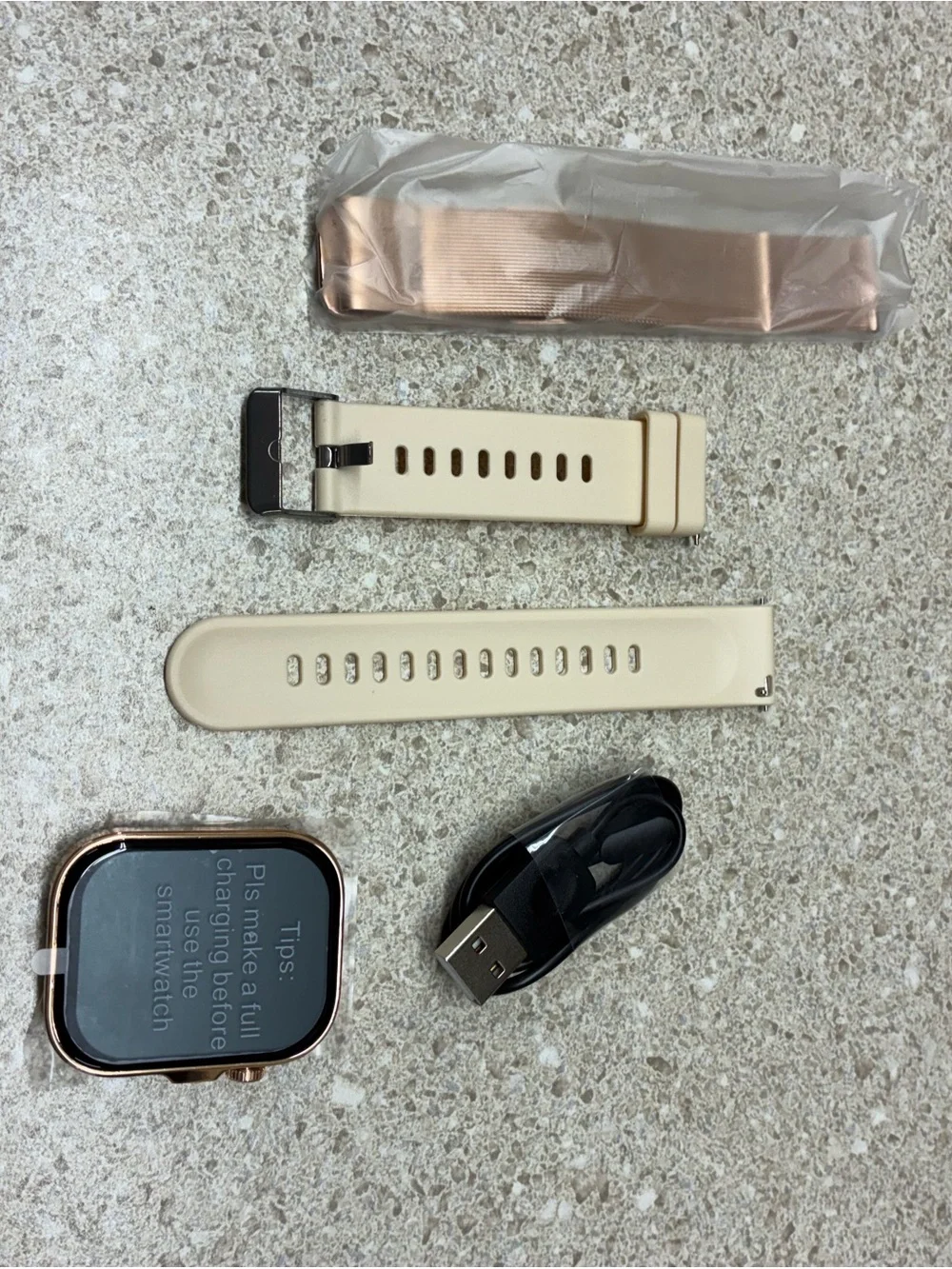 Gold Smart Watch with Touchscreen and Fitness Tracking